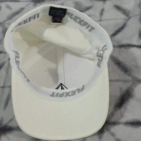 Men's Volcom Hat Sz L/XL - Picture 2 of 5
